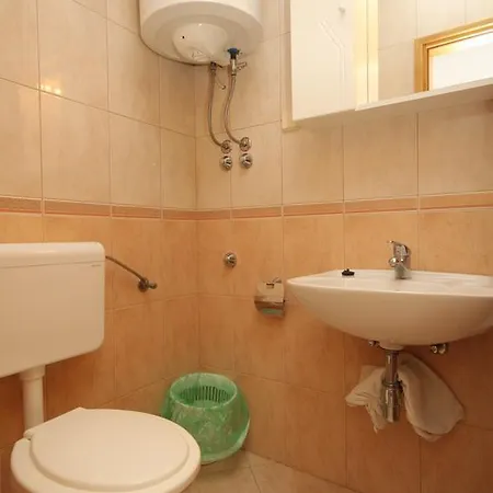 8835d Apartment *
